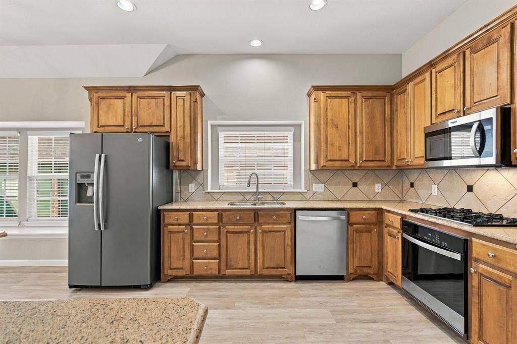 11535 Yoakum Drive, Frisco, TX 75035 11535 Yoakum Drive, Frisco, TX 75035