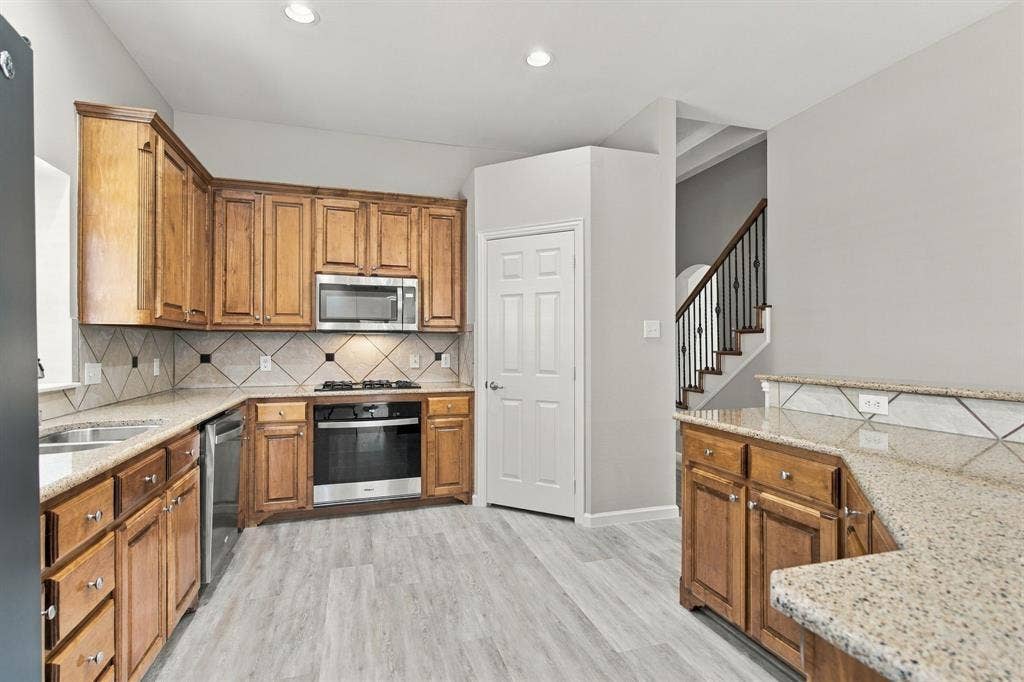 11535 Yoakum Drive, Frisco, TX 75035 11535 Yoakum Drive, Frisco, TX 75035