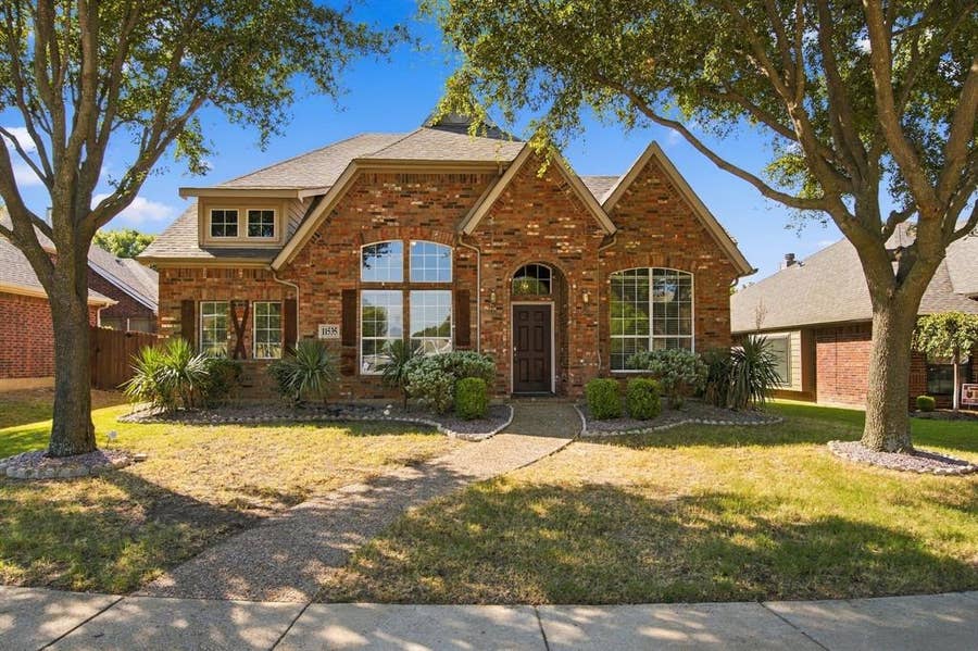 Property photo for 11535 Yoakum Drive, Frisco, TX