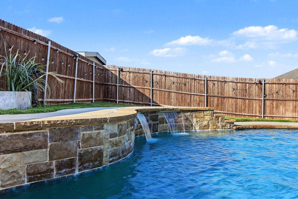 1221 Boulder Drive, Cedar Hill, TX 75104 1221 Boulder Drive, Cedar Hill, TX 75104