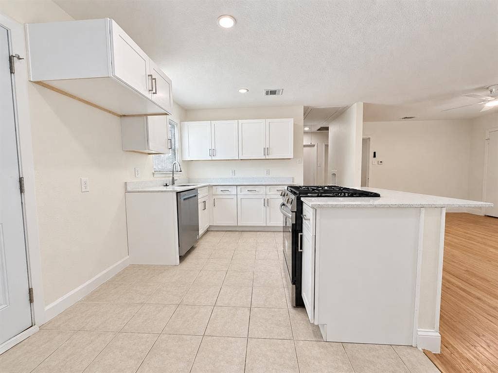 10642 Galena Street, Dallas, TX 75228