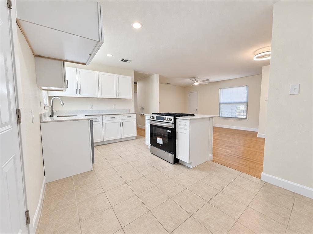 10642 Galena Street, Dallas, TX 75228