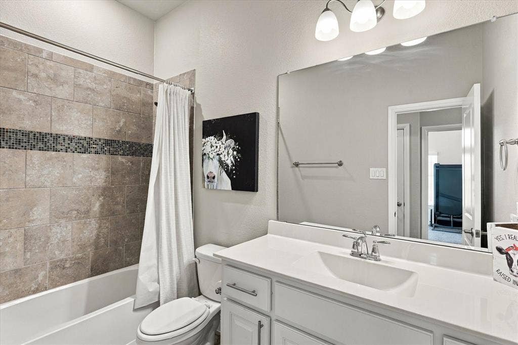 5622 Log Cabin Court, Midlothian, TX 76065 5622 Log Cabin Court, Midlothian, TX 76065
