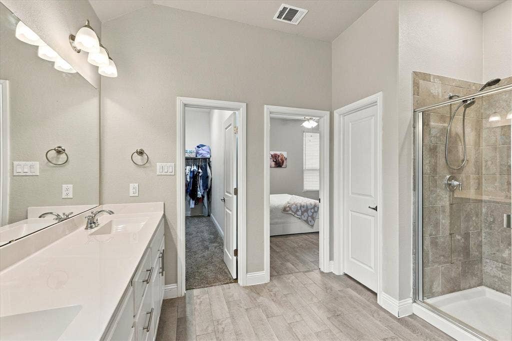 5622 Log Cabin Court, Midlothian, TX 76065 5622 Log Cabin Court, Midlothian, TX 76065