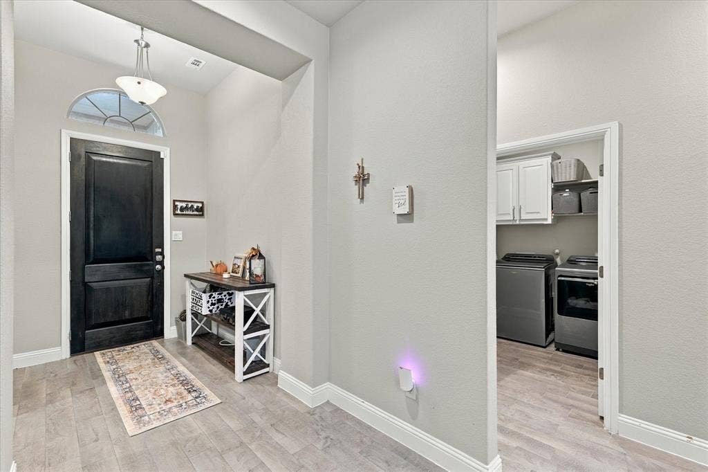 5622 Log Cabin Court, Midlothian, TX 76065 5622 Log Cabin Court, Midlothian, TX 76065