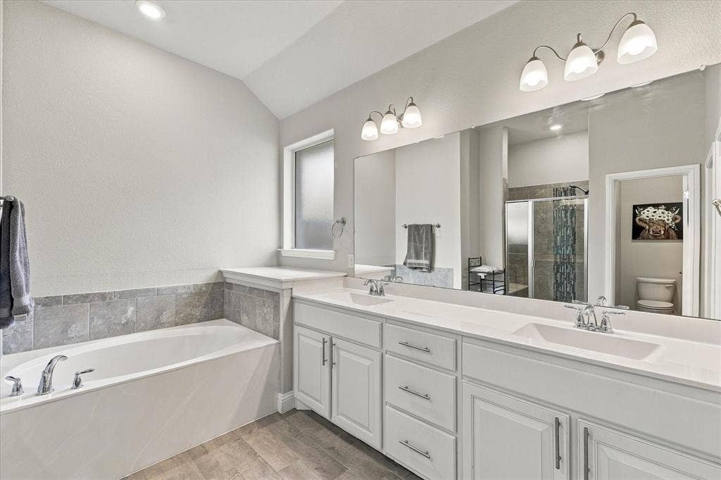 5622 Log Cabin Court, Midlothian, TX 76065 5622 Log Cabin Court, Midlothian, TX 76065