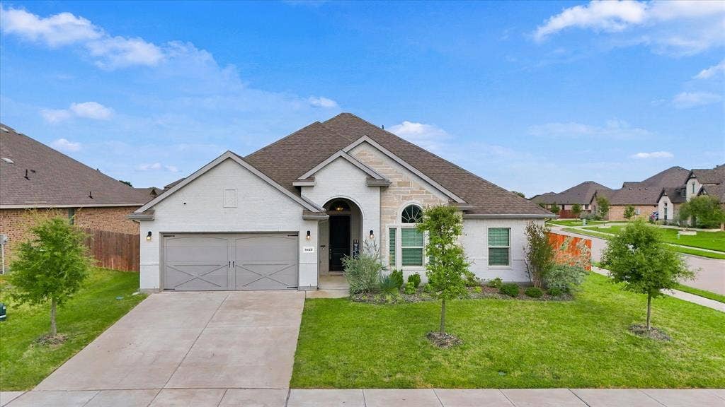 5622 Log Cabin Court, Midlothian, TX 76065 5622 Log Cabin Court, Midlothian, TX 76065