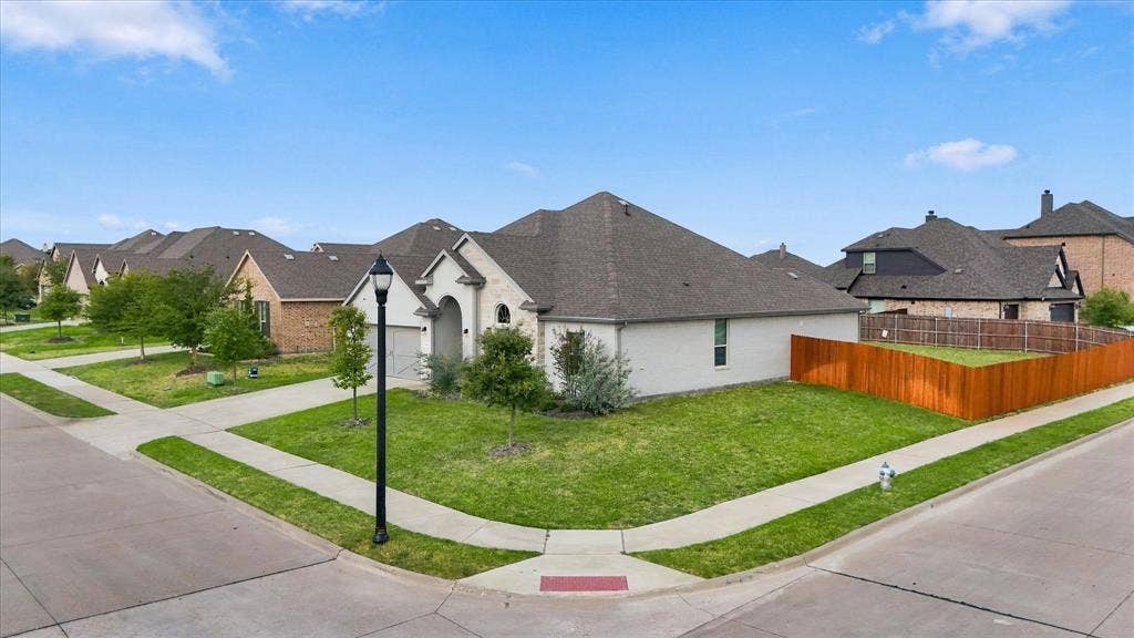 5622 Log Cabin Court, Midlothian, TX 76065 5622 Log Cabin Court, Midlothian, TX 76065