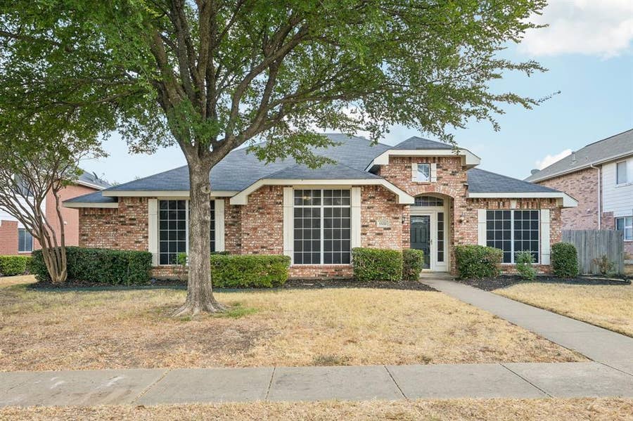 Property photo for 1532 Holveck Drive, Cedar Hill, TX