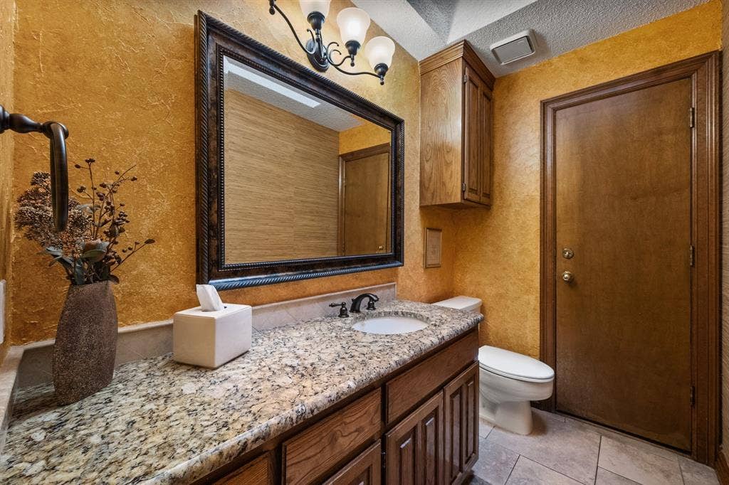 4007 Lake Powell Drive, Arlington, TX 76016 4007 Lake Powell Drive, Arlington, TX 76016