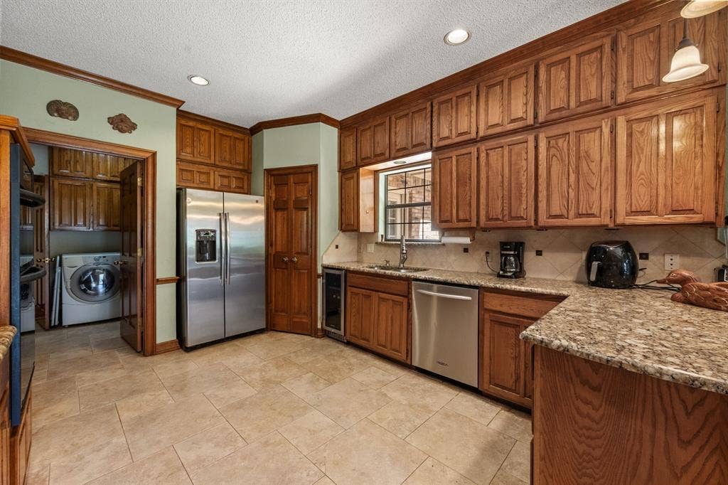 4007 Lake Powell Drive, Arlington, TX 76016 4007 Lake Powell Drive, Arlington, TX 76016