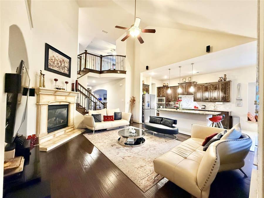 Property photo for 220 Rolling Fork Bend, Irving, TX