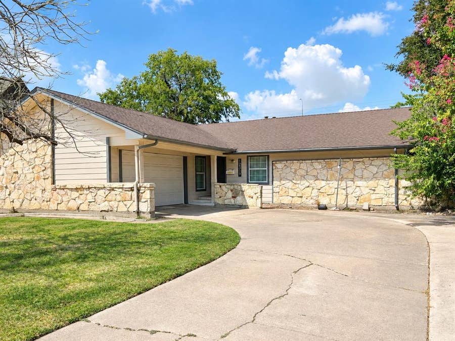 Property photo for 12319 High Meadow Drive, Dallas, TX