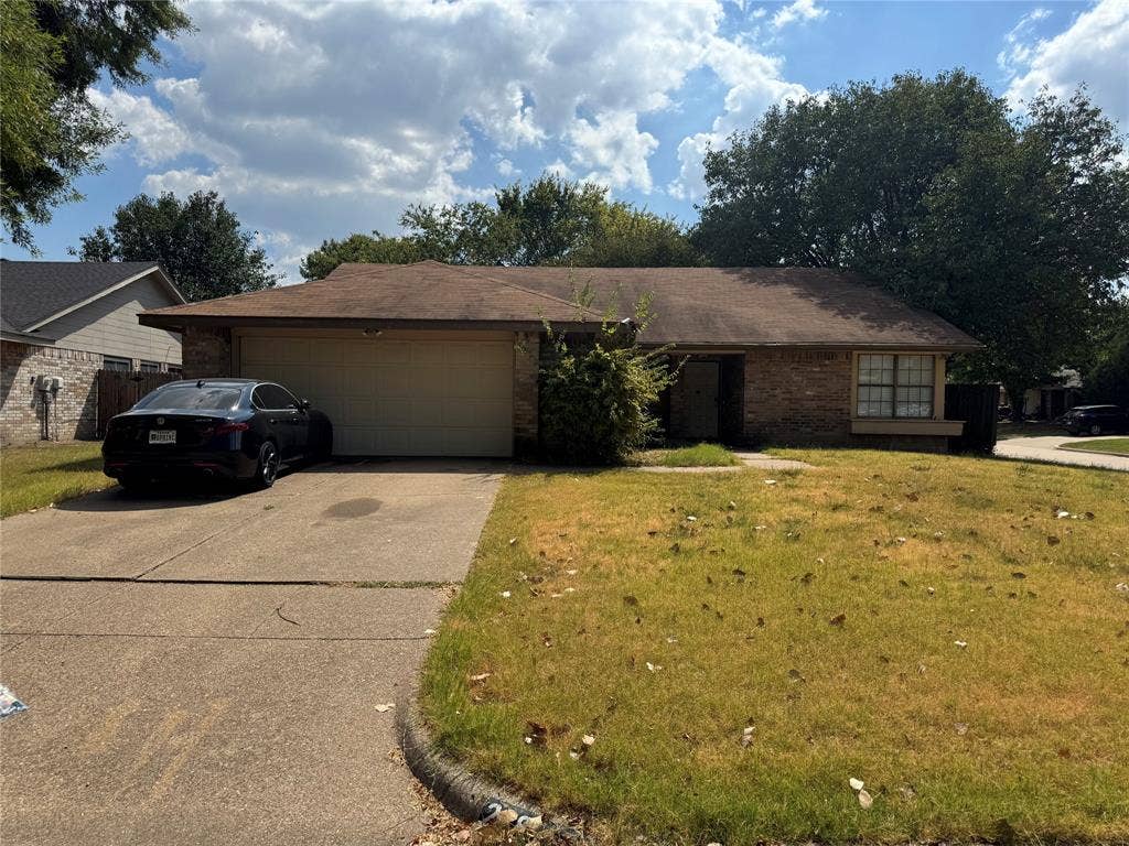 2681 Steppington Street, Grand Prairie, TX 75052 2681 Steppington Street, Grand Prairie, TX 75052