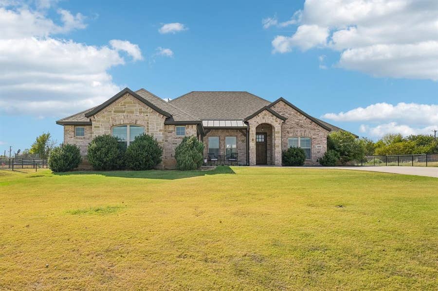 Property photo for 10189 Kildee Trail, Sanger, TX