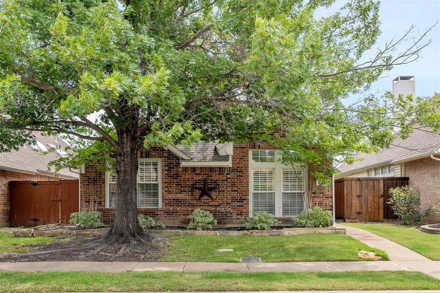 Property photo for 8620 Forest Glen Drive, Irving, TX