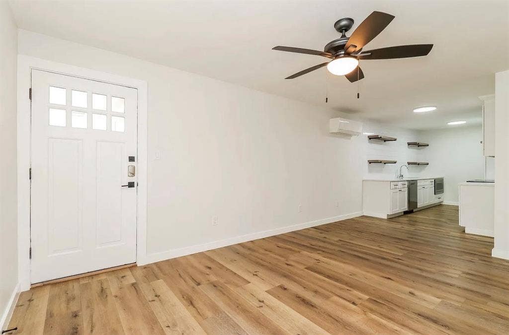 425 N Rosemont Avenue, #111, Dallas, TX 75208 425 N Rosemont Avenue, #111, Dallas, TX 75208