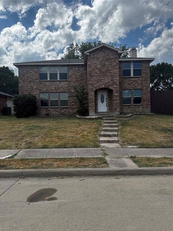 Property photo for 1735 Hickory Creek Lane, Rockwall, TX