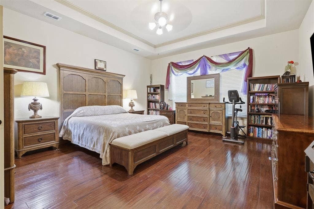 225 Bentley Drive, Midlothian, TX 76065 225 Bentley Drive, Midlothian, TX 76065