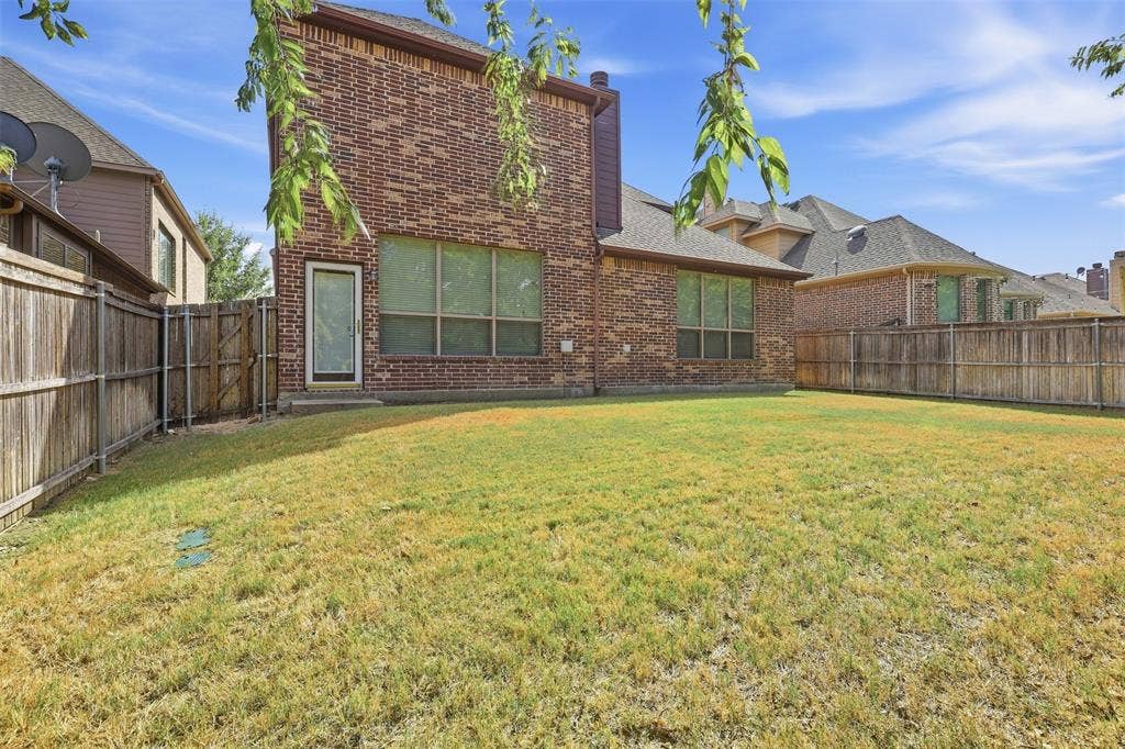 225 Bentley Drive, Midlothian, TX 76065 No homes behind