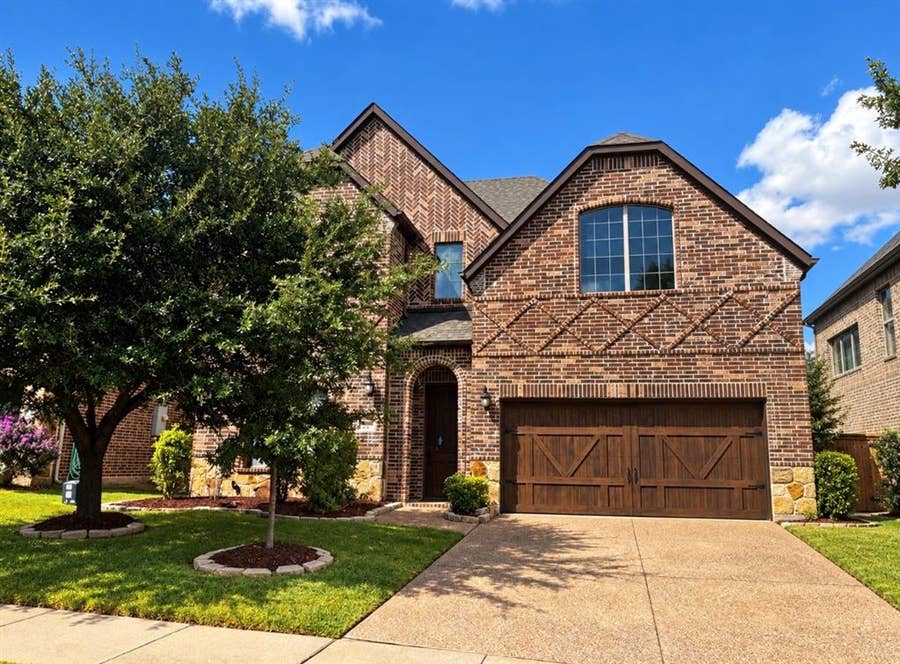 Property photo for 225 Bentley Drive, Midlothian, TX
