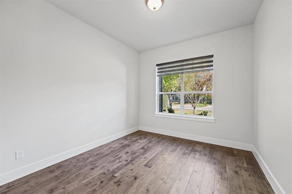 8655 Forest Hills Boulevard, Dallas, TX 75218 8655 Forest Hills Boulevard, Dallas, TX 75218