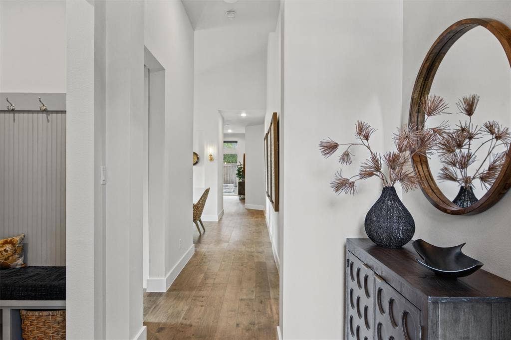 8655 Forest Hills Boulevard, Dallas, TX 75218 8655 Forest Hills Boulevard, Dallas, TX 75218