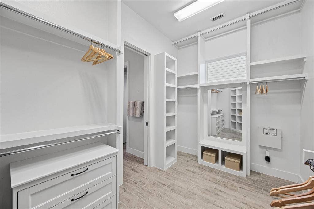 8655 Forest Hills Boulevard, Dallas, TX 75218 Primary Walk-in Closet - adjacent to Laundry