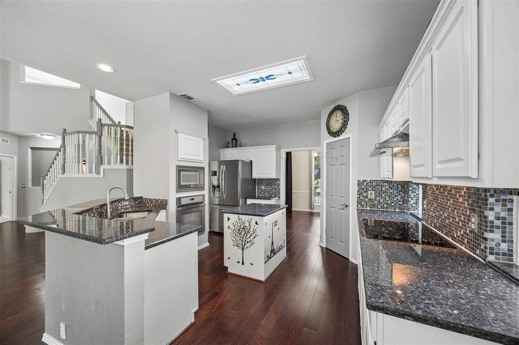 6804 Nottoway Lane, Plano, TX 75074