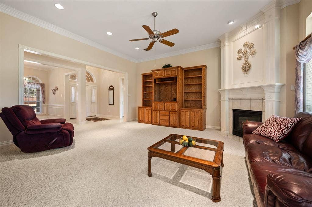 10701 Whitestone Ranch Road, Benbrook, TX 76126 Gas Fireplace