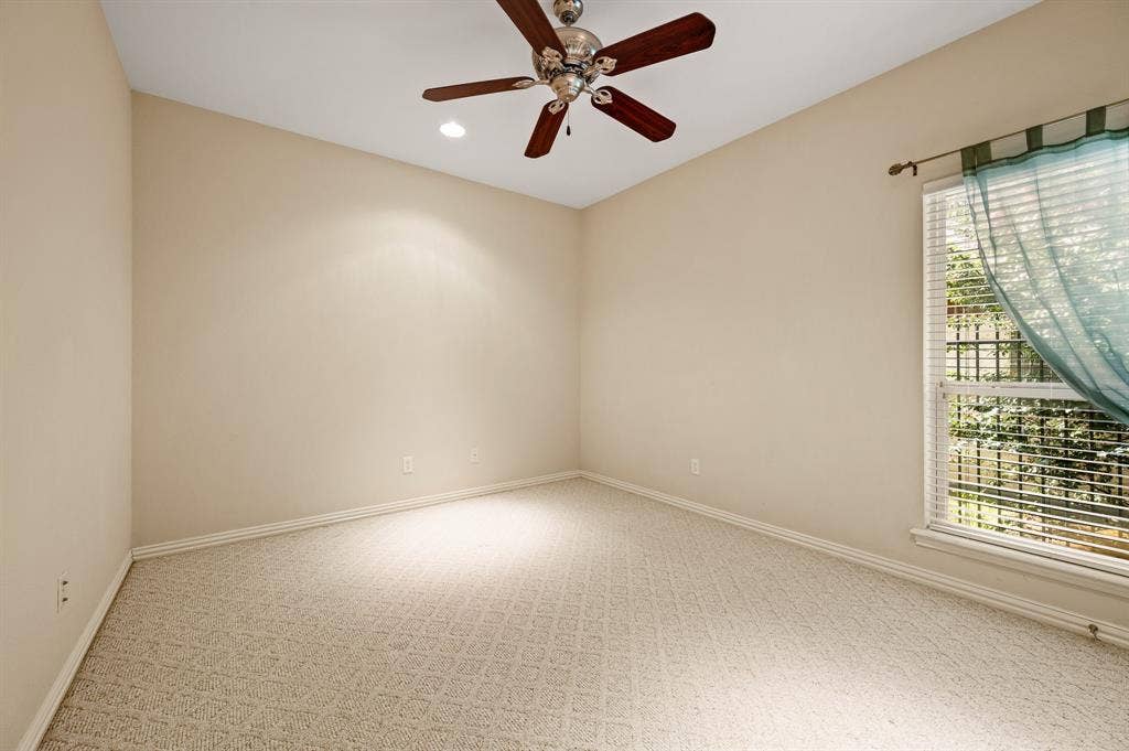 10701 Whitestone Ranch Road, Benbrook, TX 76126 guest room
