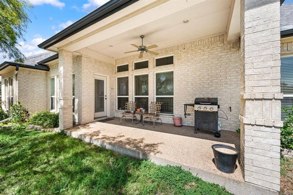 10701 Whitestone Ranch Road, Benbrook, TX 76126 open patio