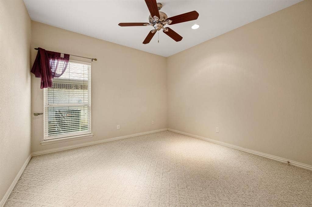 10701 Whitestone Ranch Road, Benbrook, TX 76126 guest room
