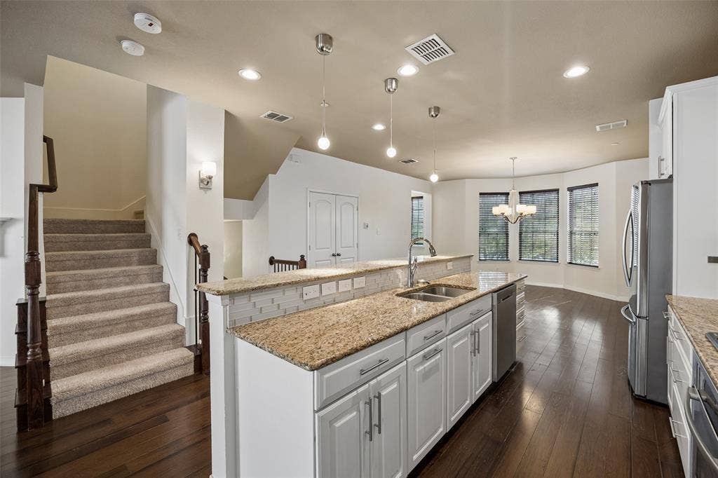3895 Asbury Lane, Addison, TX 75001