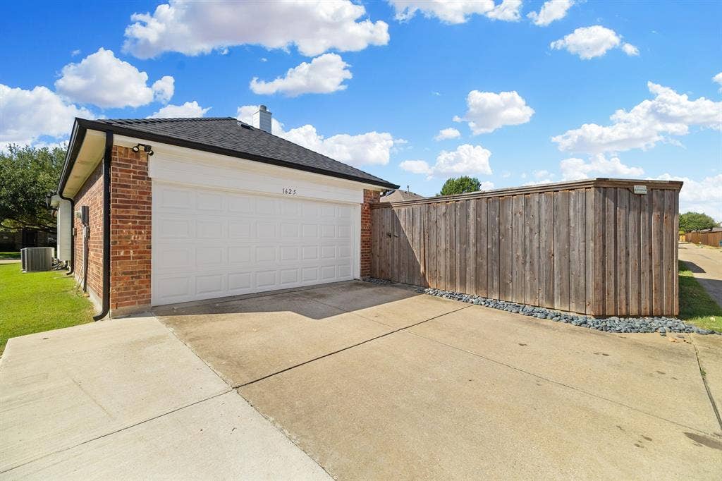 1625 Warm Springs Drive, Allen, TX 75002