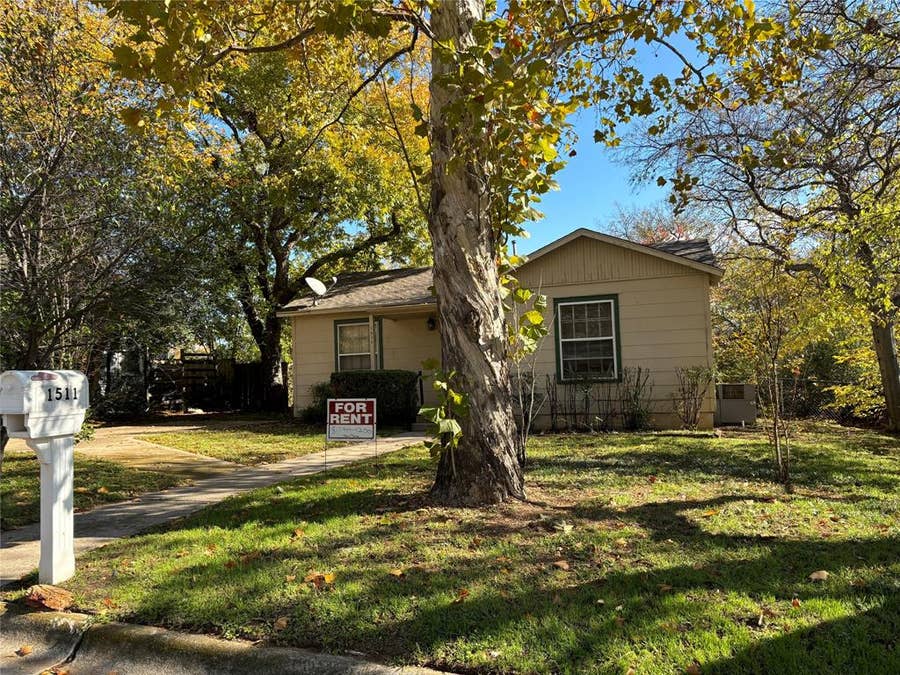 Property photo for 1511 Knight Street, Denton, TX