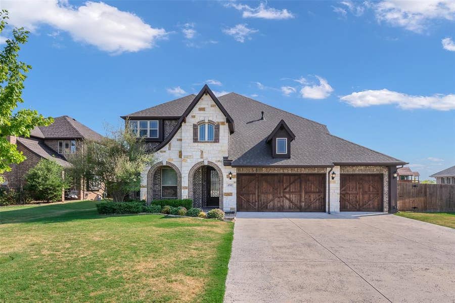 Property photo for 4509 Stillhouse Hollow Lane, Denton, TX