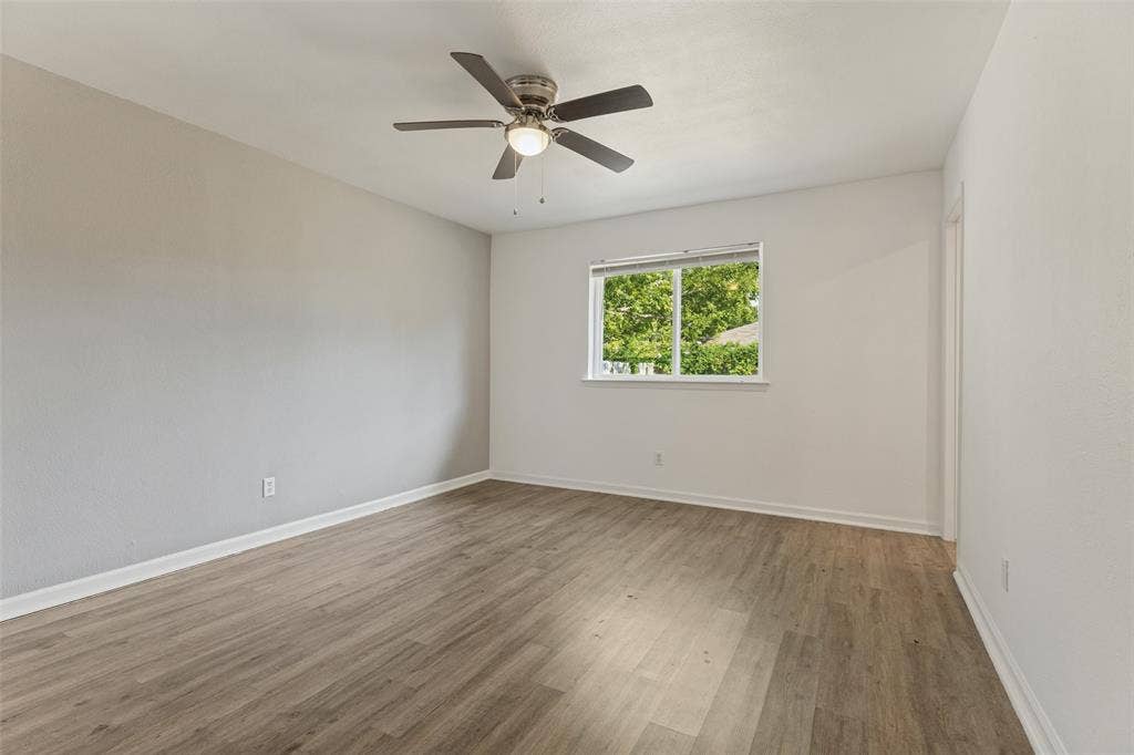 524 Cole Avenue, Saginaw, TX 76179 524 Cole Avenue, Saginaw, TX 76179