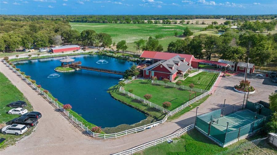 Property photo for 3091 Interstate 30 W, Caddo Mills, TX
