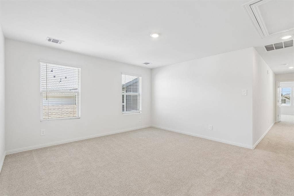 2716 Teton Street, Corinth, TX 76210 Photo is not of the actual home, but is an inspirational photo of builder’s model home and may depict options, furnishings, and/or decorator features that are not included.