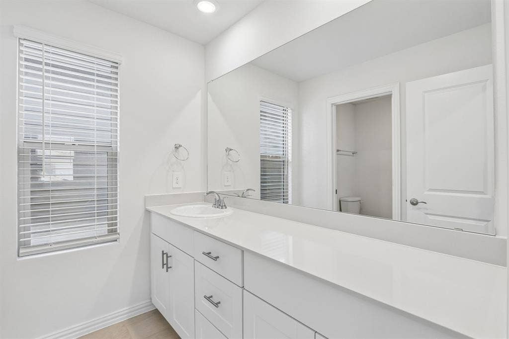 2716 Teton Street, Corinth, TX 76210 Photo is not of the actual home, but is an inspirational photo of builder’s model home and may depict options, furnishings, and/or decorator features that are not included.