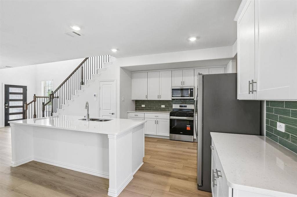 2716 Teton Street, Corinth, TX 76210 Photo is not of the actual home, but is an inspirational photo of builder’s model home and may depict options, furnishings, and/or decorator features that are not included.