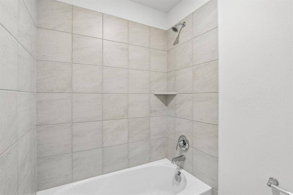 2716 Teton Street, Corinth, TX 76210 Photo is not of the actual home, but is an inspirational photo of builder’s model home and may depict options, furnishings, and/or decorator features that are not included.