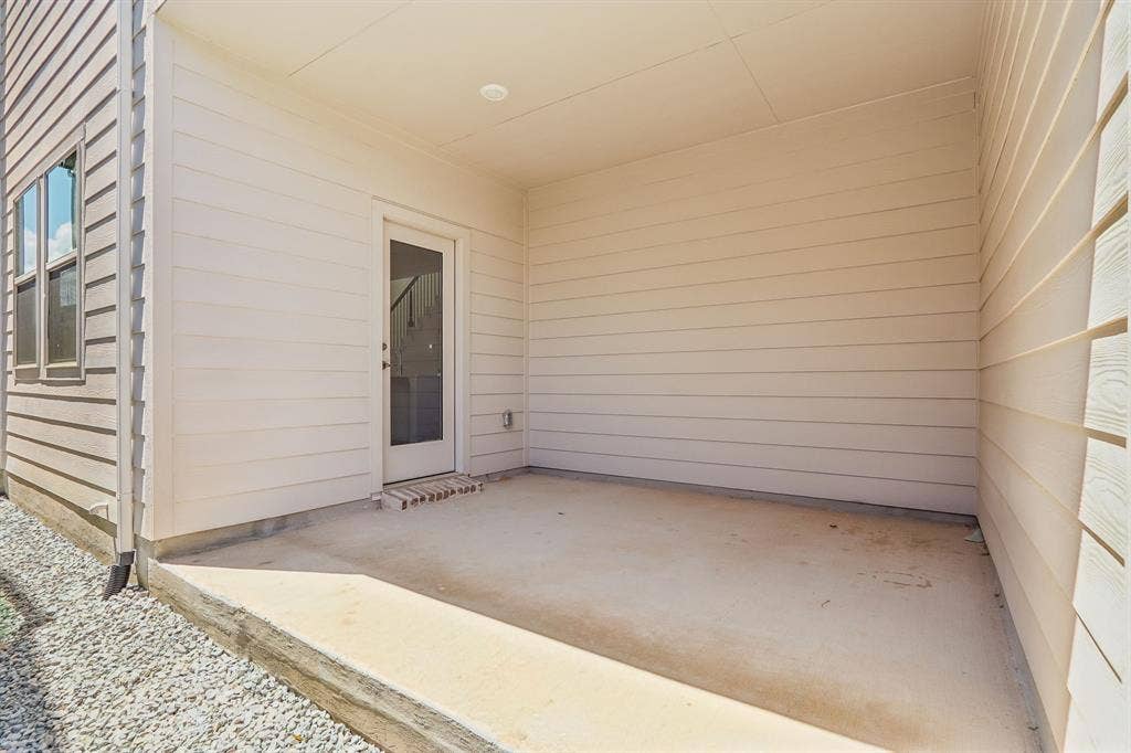 2716 Teton Street, Corinth, TX 76210 Photo is not of the actual home, but is an inspirational photo of builder’s model home and may depict options, furnishings, and/or decorator features that are not included.