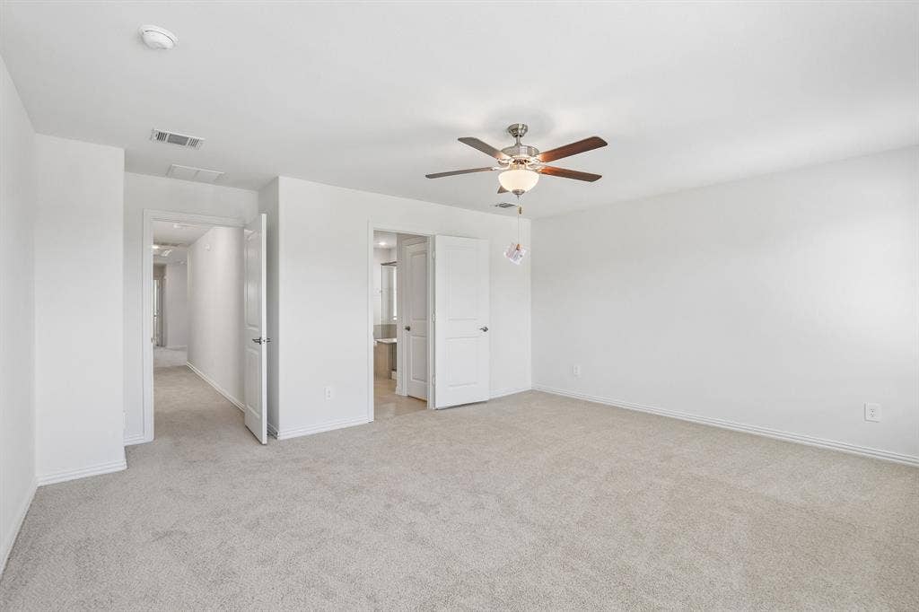 2716 Teton Street, Corinth, TX 76210 Photo is not of the actual home, but is an inspirational photo of builder’s model home and may depict options, furnishings, and/or decorator features that are not included.
