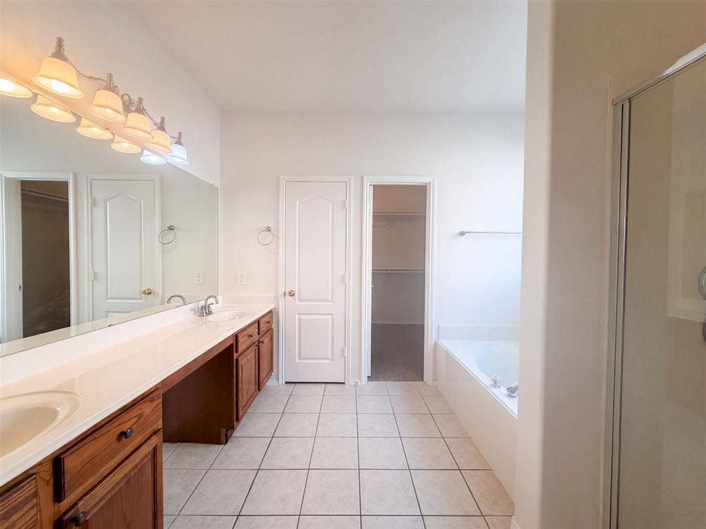 1304 Grapevine Drive, Allen, TX 75002 1304 Grapevine Drive, Allen, TX 75002