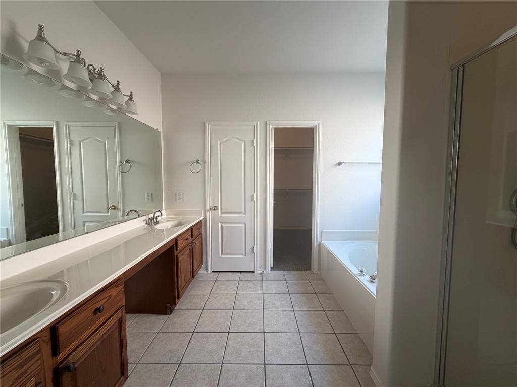 1304 Grapevine Drive, Allen, TX 75002 1304 Grapevine Drive, Allen, TX 75002