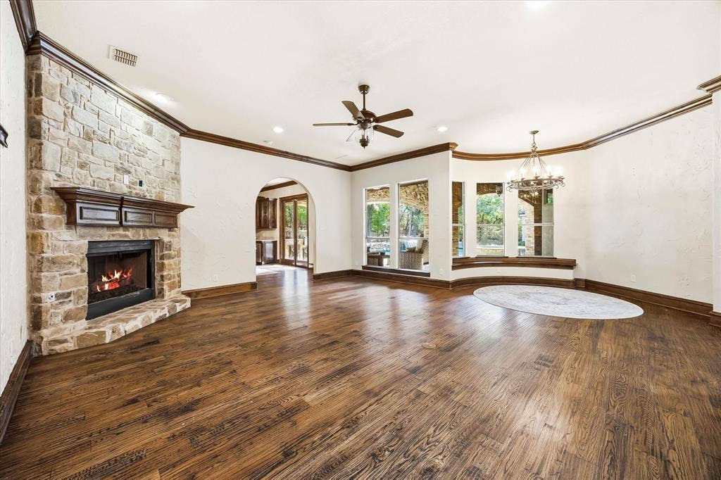 1739 Bison Meadow Lane, Heath, TX 75032 Great Room off of Kitchen- 1 of 5 Liv in Main Home. Opens to GMRM.