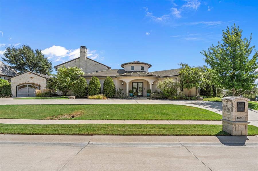 Property photo for 4629 Palencia Drive, Fort Worth, TX
