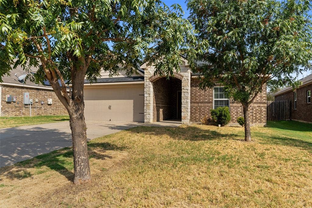 4128 Tower Bridge Lane, Crowley, TX 76036 4128 Tower Bridge Lane, Crowley, TX 76036